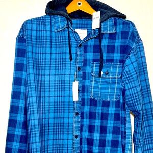 NWT Mens Large American Eagle Long Sleeve Button Down Hoodie Flannel. Blue Plaid